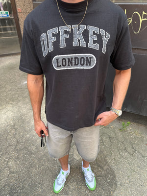 OFF KEY LONDON BLACK T-SHIRT
